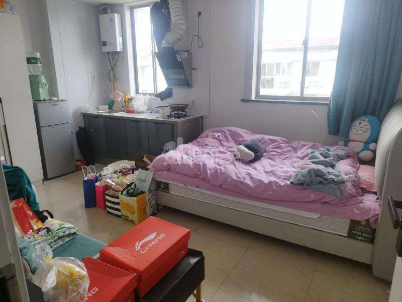 新青浦花苑一区12303411卧室图0