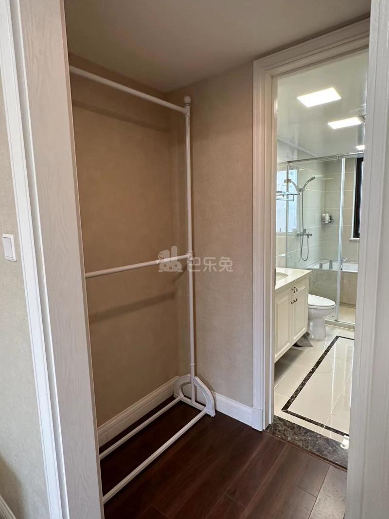 颐和九里（颐辉花苑）12303608周边环境图3