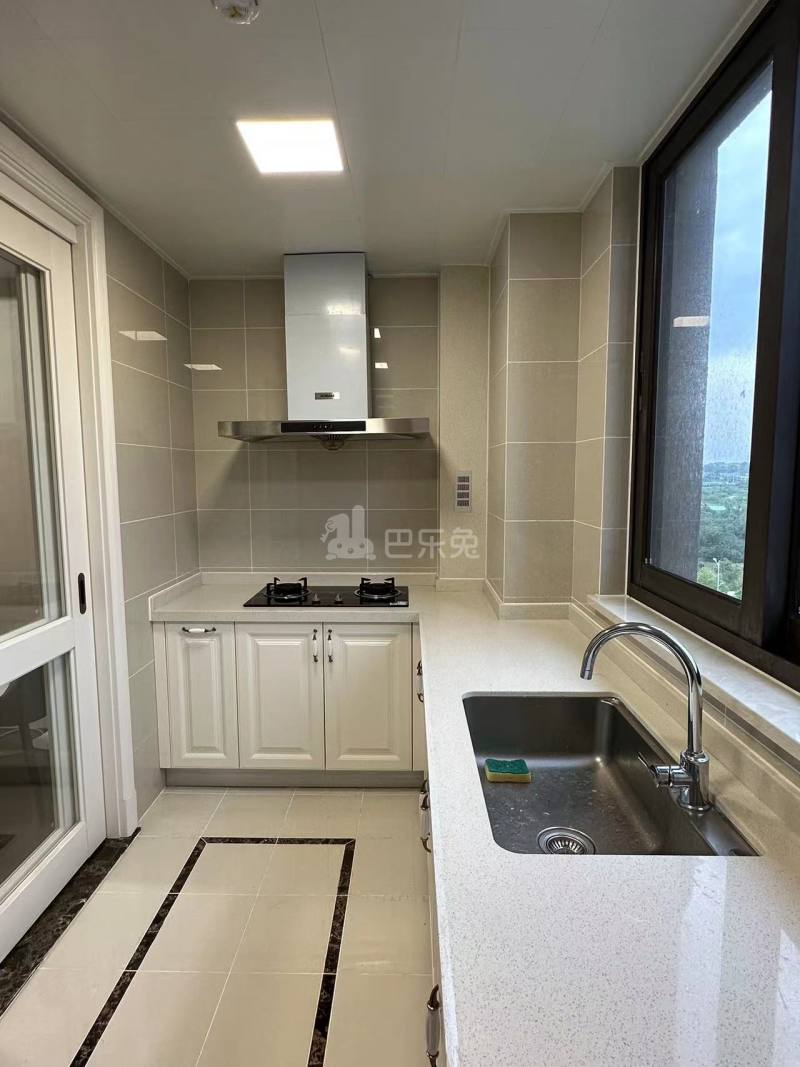 颐和九里（颐辉花苑）12303608周边环境图6