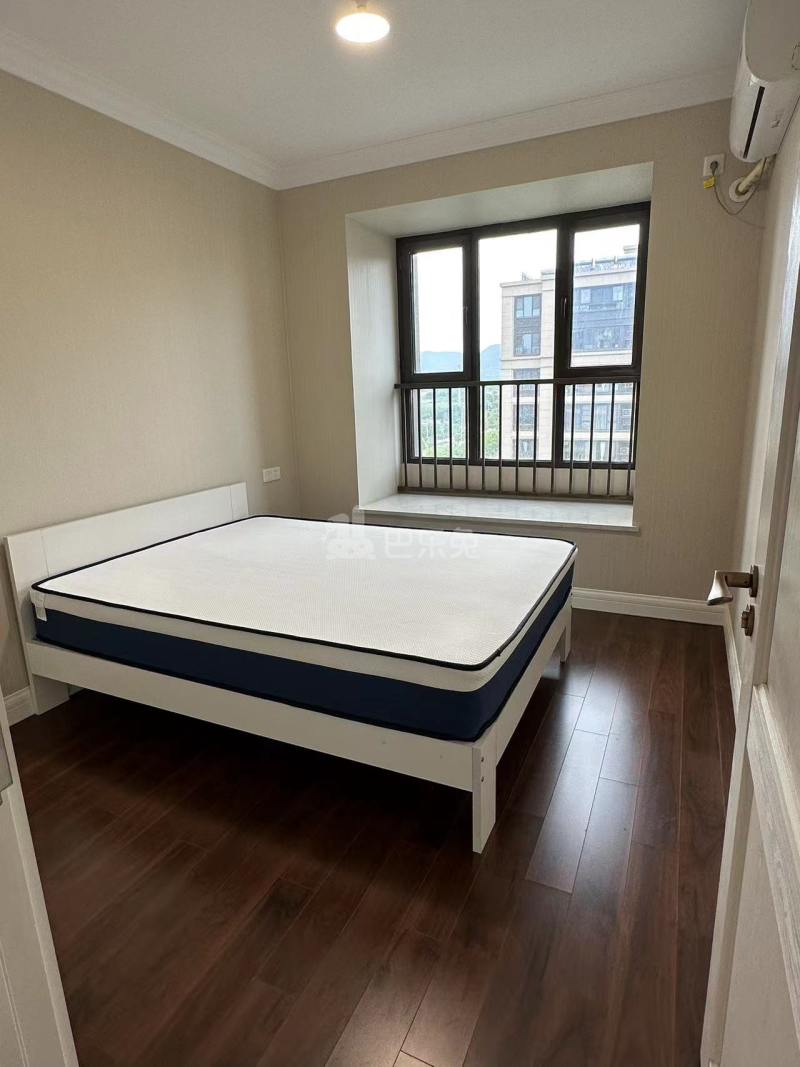 颐和九里（颐辉花苑）12303608周边环境图8