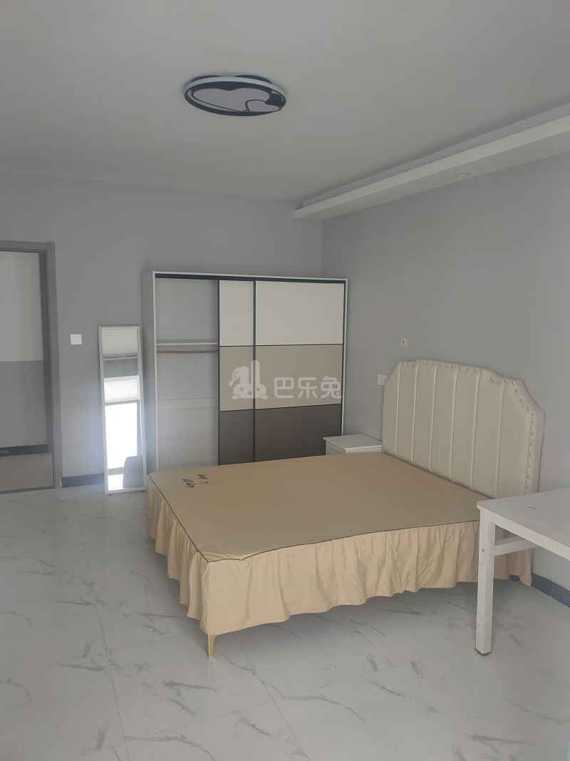 宝沁苑12305411卧室图1