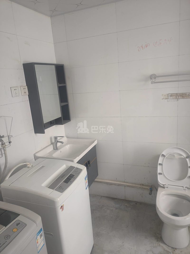 宝沁苑12305411卫生间图10