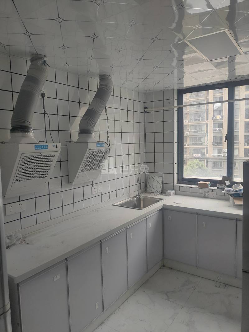 宝沁苑12305411厨房图7