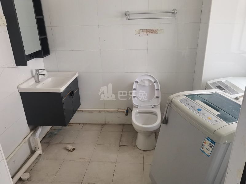 宝沁苑12305411卫生间图8