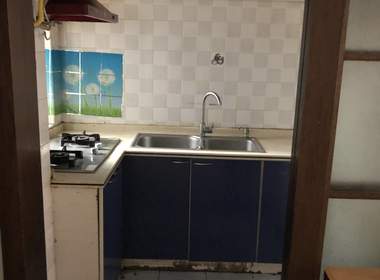 游府新村 2室1厅1卫