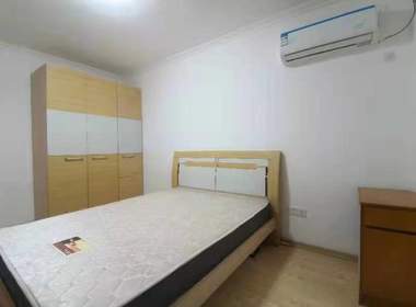 邓府山村 2室1厅1卫