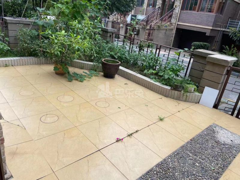 秦淮绿洲东区12325476周边环境图5