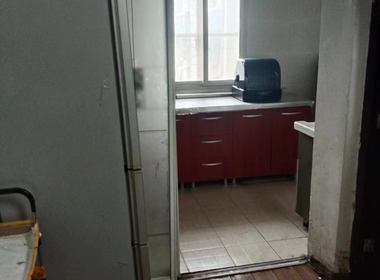 东大影壁小区 3室1厅1卫