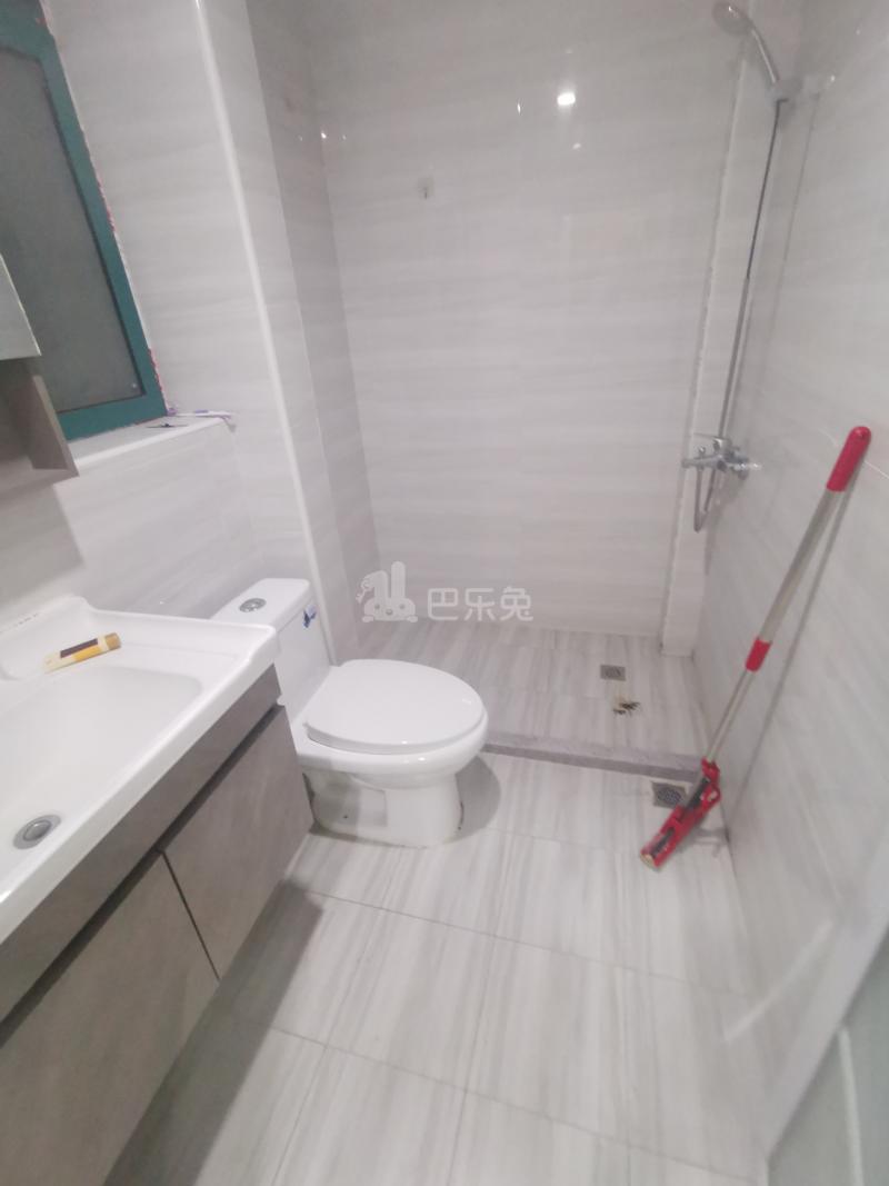 石榴苑（武威路1236弄21支弄）12339534卫生间图5