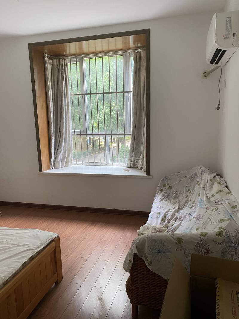 百家湖西花园巴黎城12356620周边环境图6