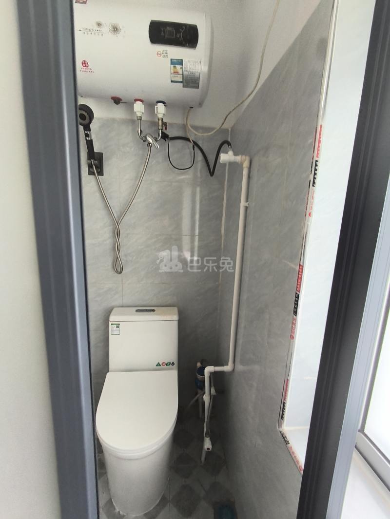 南油生活B区12364442卫生间图5