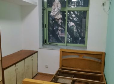 天河花园 3室1厅0卫