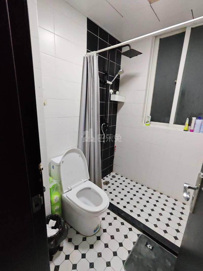 书香公寓（小区）12374988卫生间图1