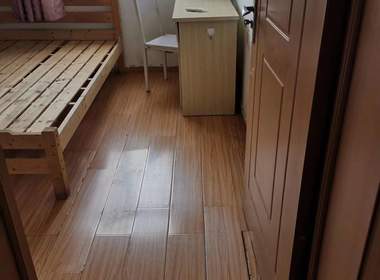 盘龙山庄 5室1厅1卫