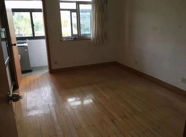 北京东路小区 3室1厅1卫