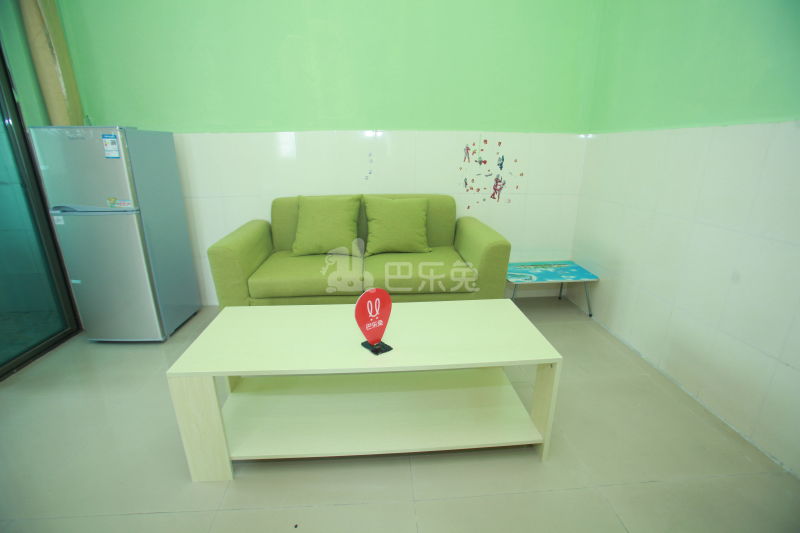 鸿业公寓1242251客厅图4