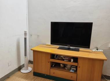 湖西街42号院 2室1厅1卫