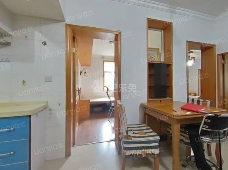 鸡鸣山庄12444736周边环境图1