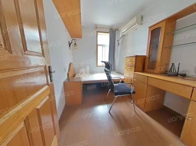 鸡鸣山庄12444736周边环境图2