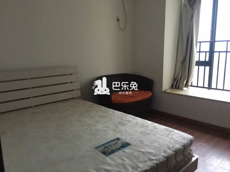 黄阁路与沙园路交汇处东北角(大运会馆