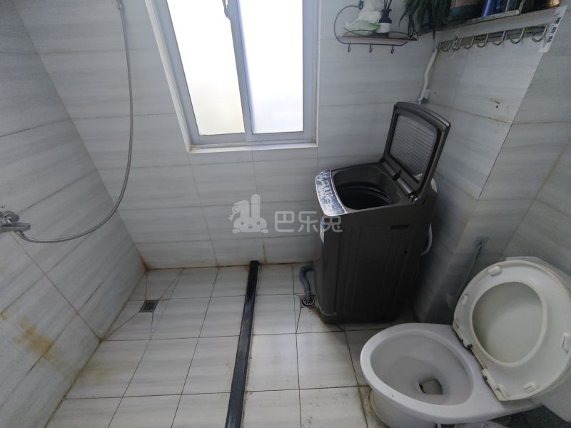 新电小区12475825卫生间图17