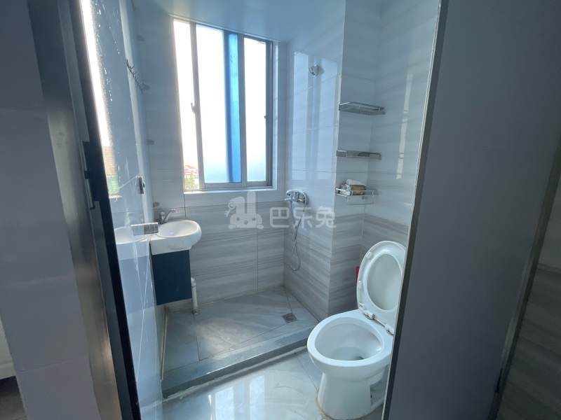 新电小区12475825卫生间图20