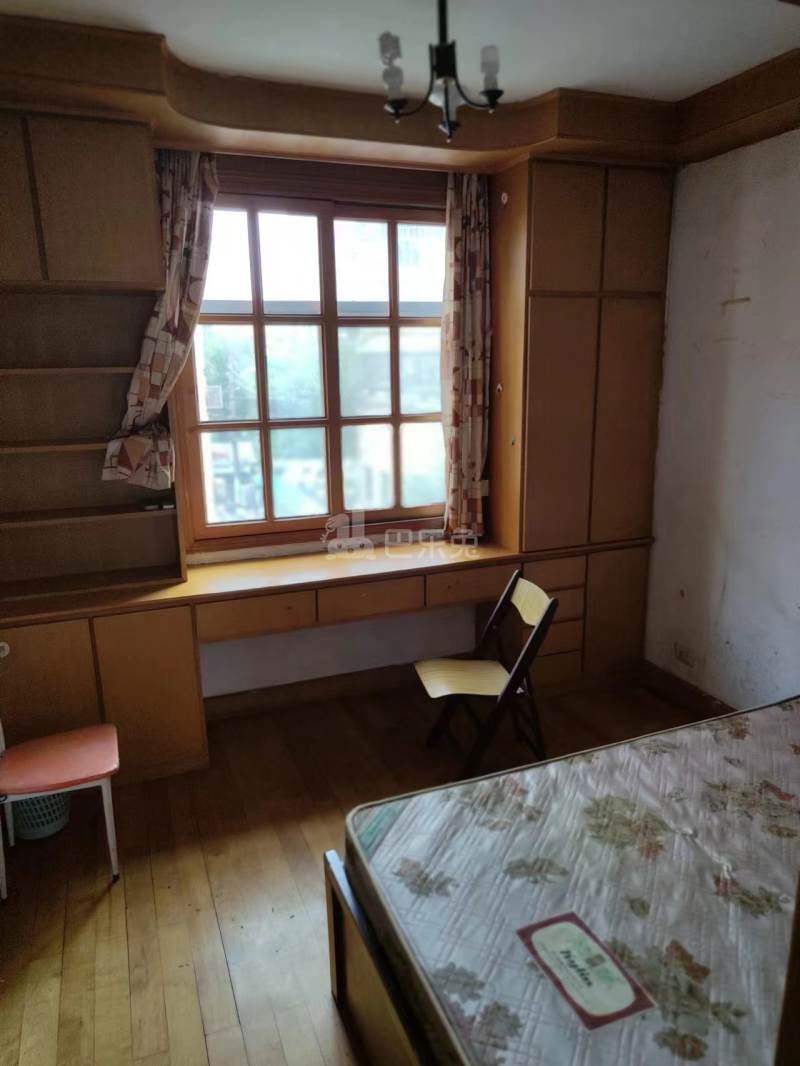 东门街小区12476018周边环境图1