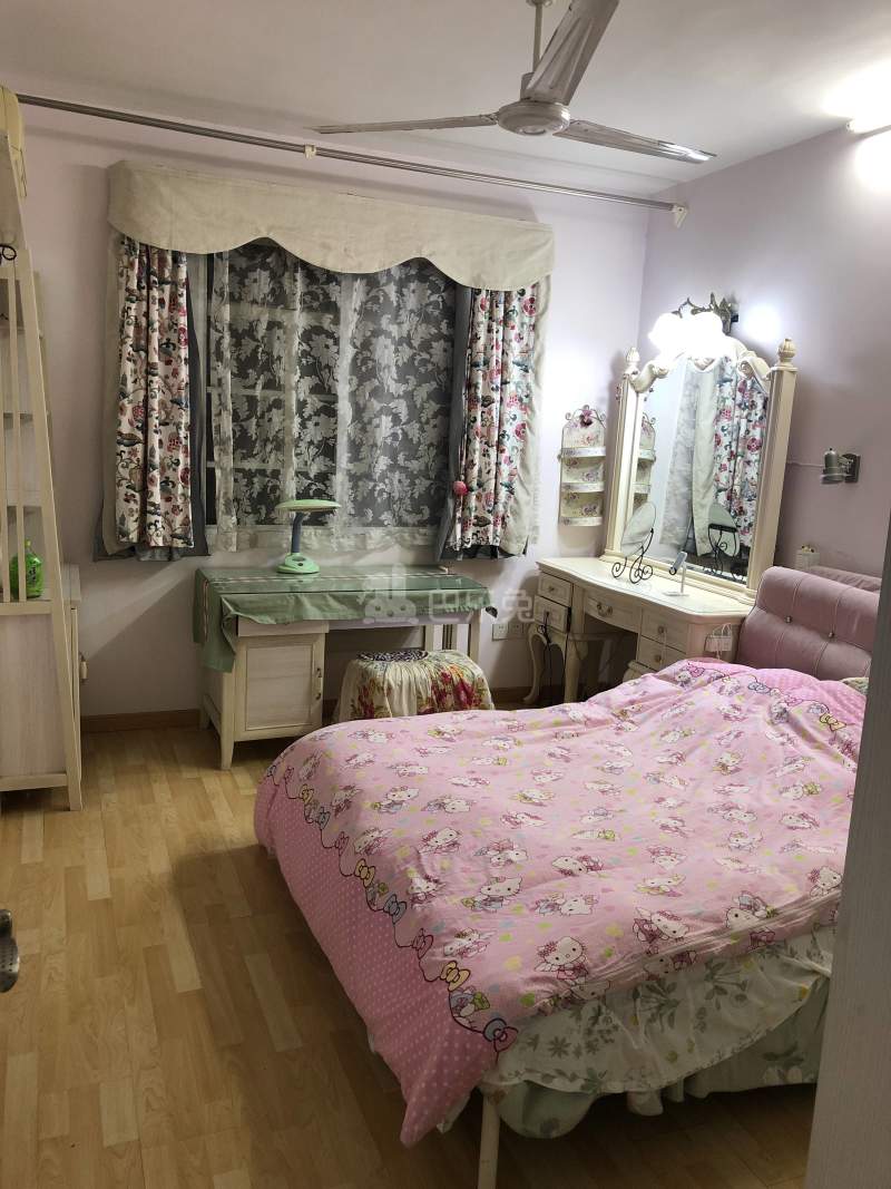 凤凰三村12484549周边环境图2