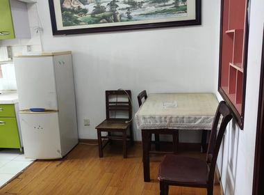 热河南路小区 2室0厅0卫