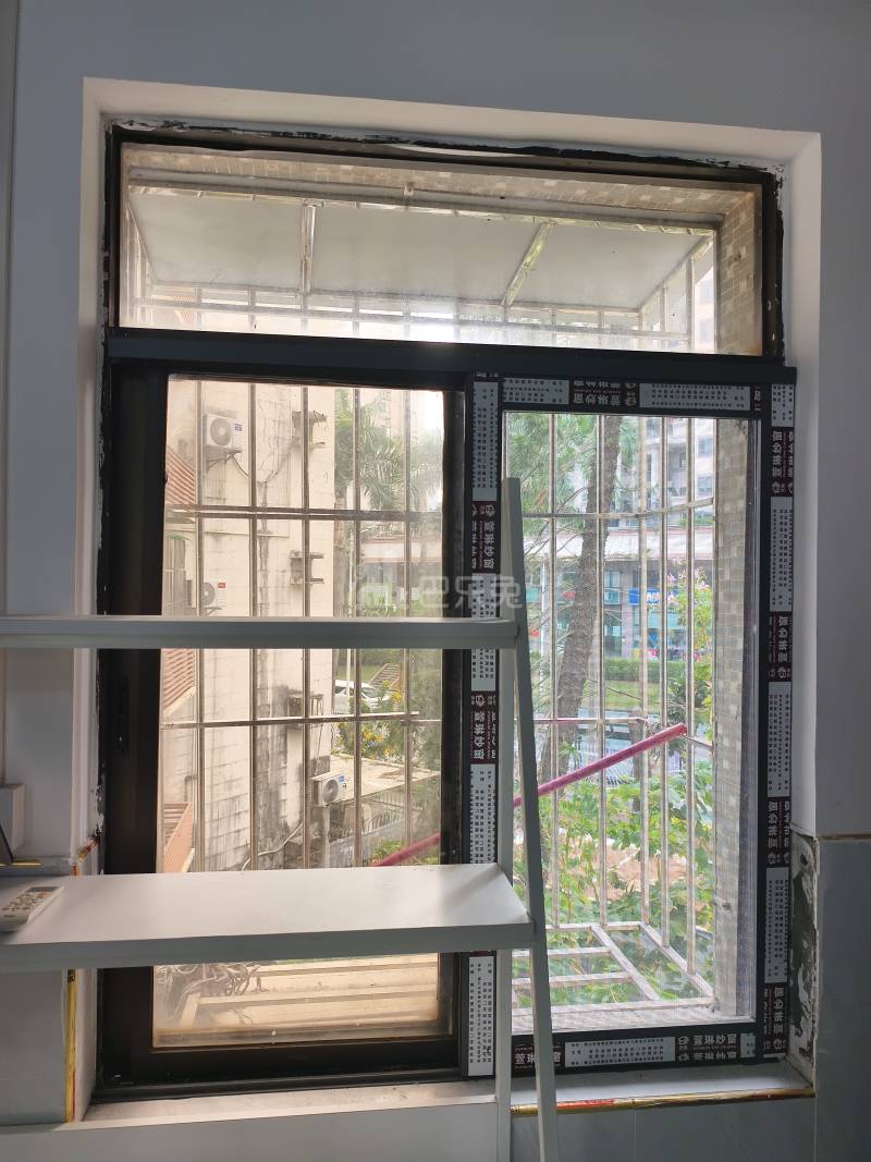 海湾花园12492676卧室窗户图9