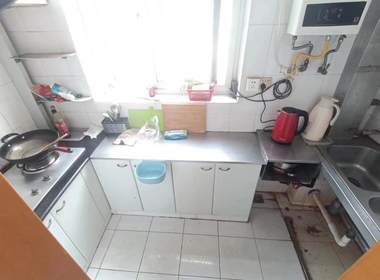 铁路宿舍 3室0厅0卫