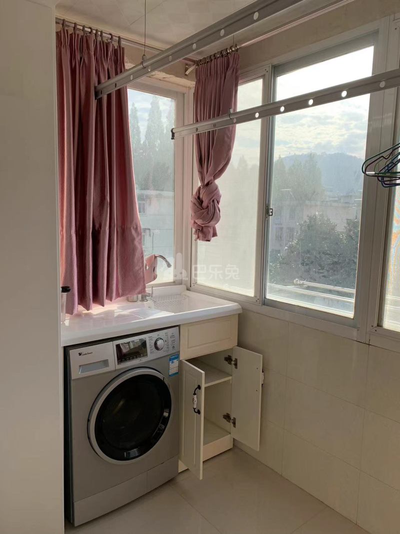 锁金三村12498734周边环境图2