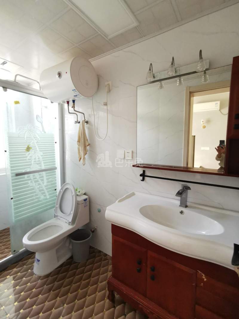 金葫芦新村十区12531126卫生间图5