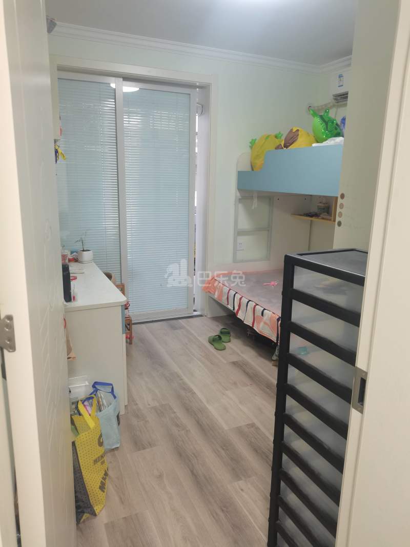 鸡鸣山庄12601810周边环境图1