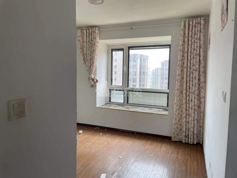 紫艺华府12602357周边环境图4