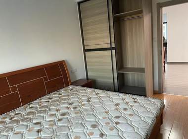 沿河花园 3室1厅1卫