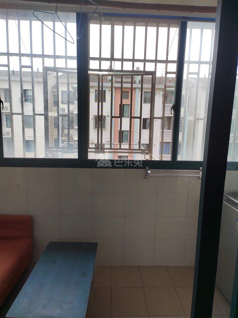 川杨新苑三期12741752卧室窗户图5