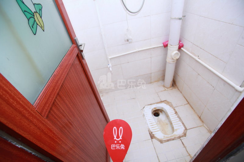 松仔园C区二巷1号1275067卫生间图8