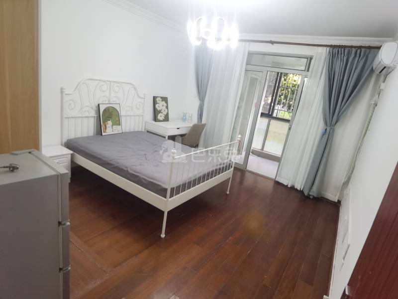 九英里1282852卧室图1