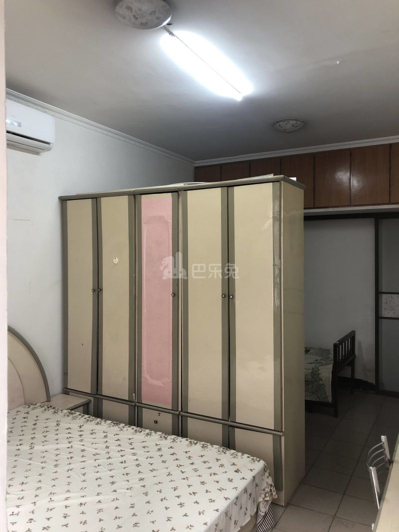 四条巷32号院12883709周边环境图2