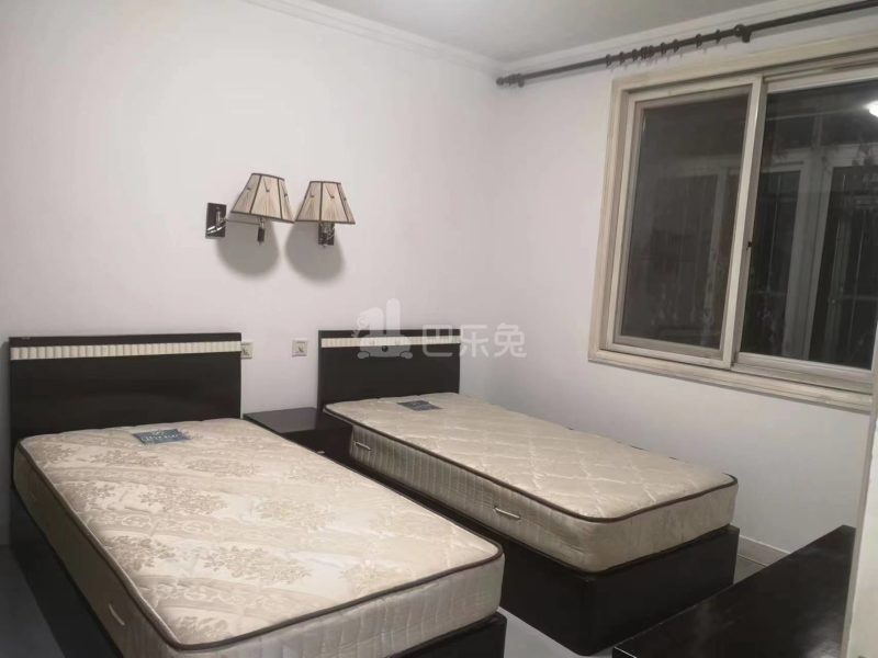 王府大街143-149号院12884137周边环境图10