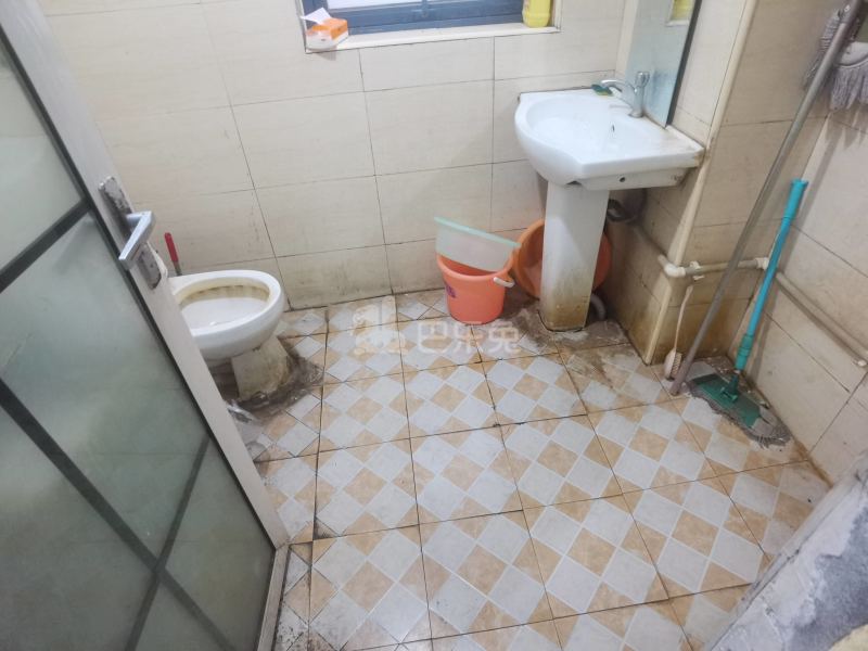 宝宸共和家园北区（三期）16321911卫生间图9