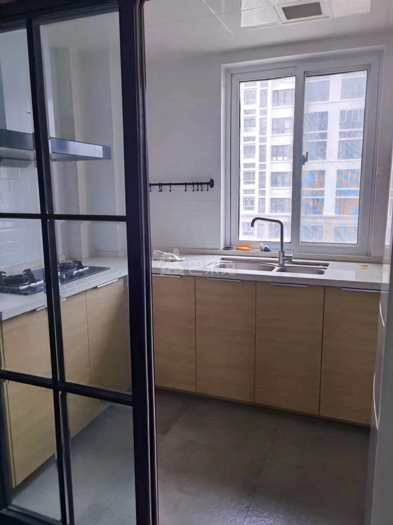 招商依云郡13014390周边环境图3