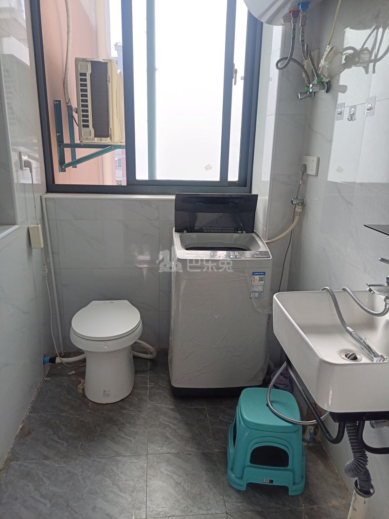 鑫都城宝铭苑13015458卫生间图5