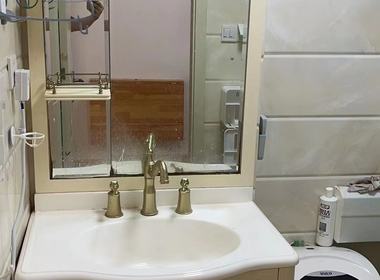 进香河路10号 1室0厅0卫