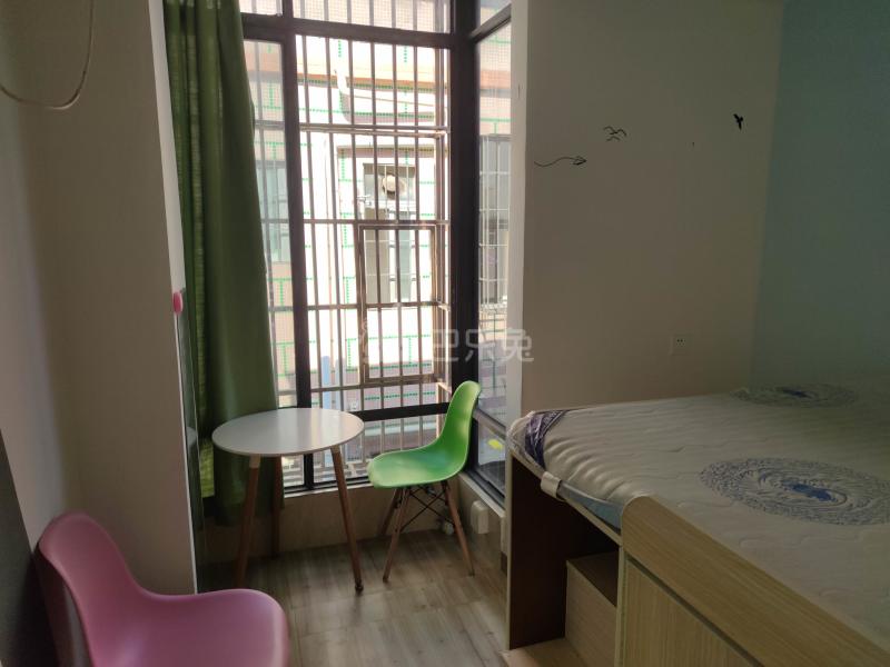 星窝公寓（桥头61栋）1307121卧室图2