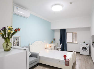 美遇公寓 1室0厅1卫