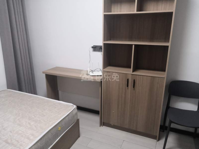 燕兴大厦13123526卧室图1