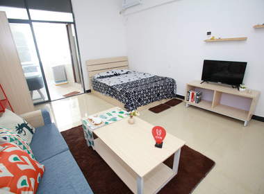 U港公寓 1室0厅1卫