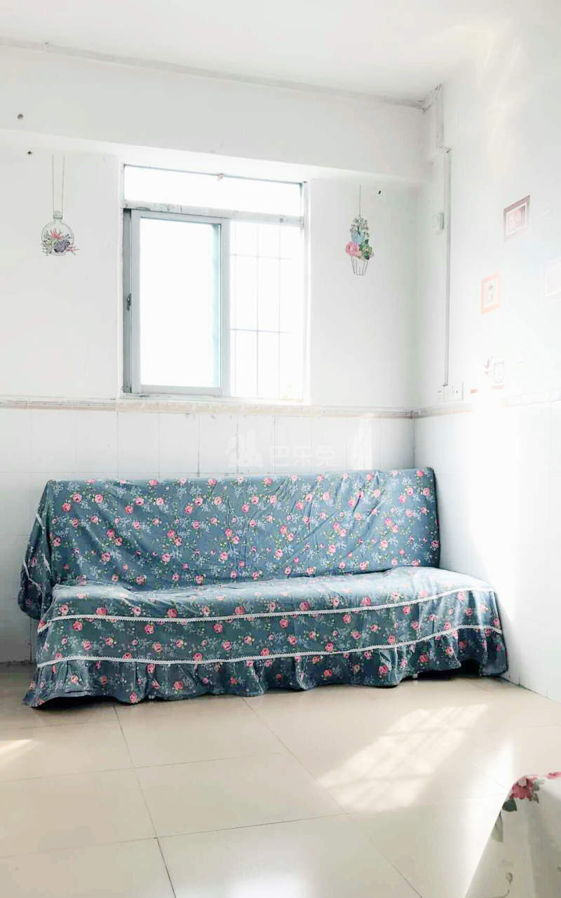 三合村18栋1320357客厅图1